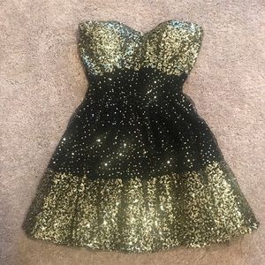 Brand new w/tags!! Black & Gold Short Sequin Dress